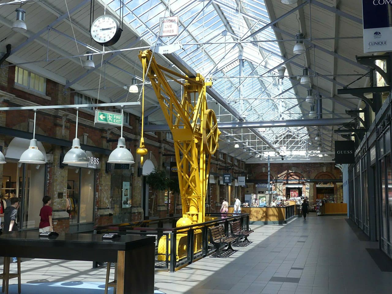 The heritage walking crane at the McArthurGlen Swindon Designer Outlet